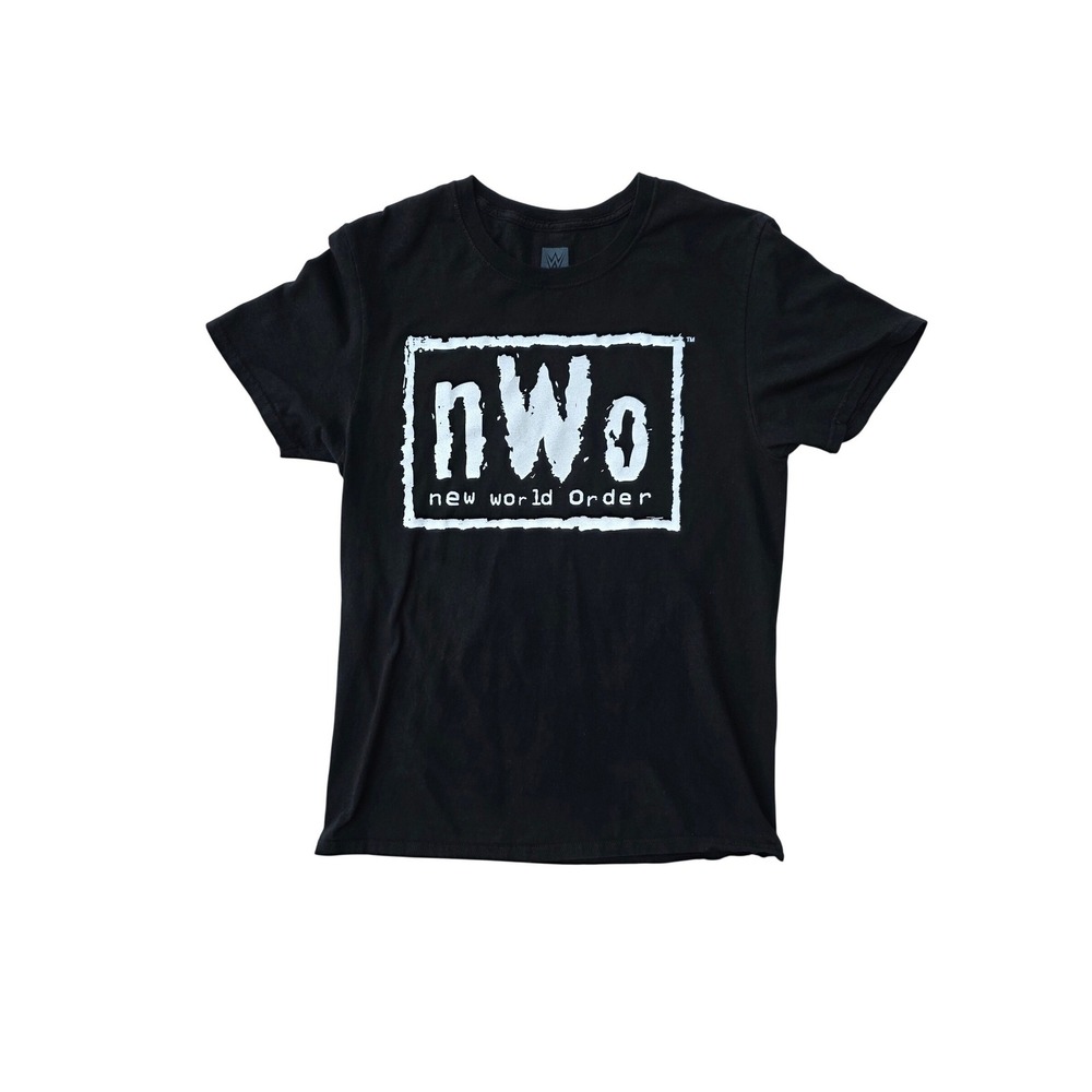 nWo New World Order Graphic Tee Medium 90s ERA Wrestling WWE WCW Hulk‎ Hogan